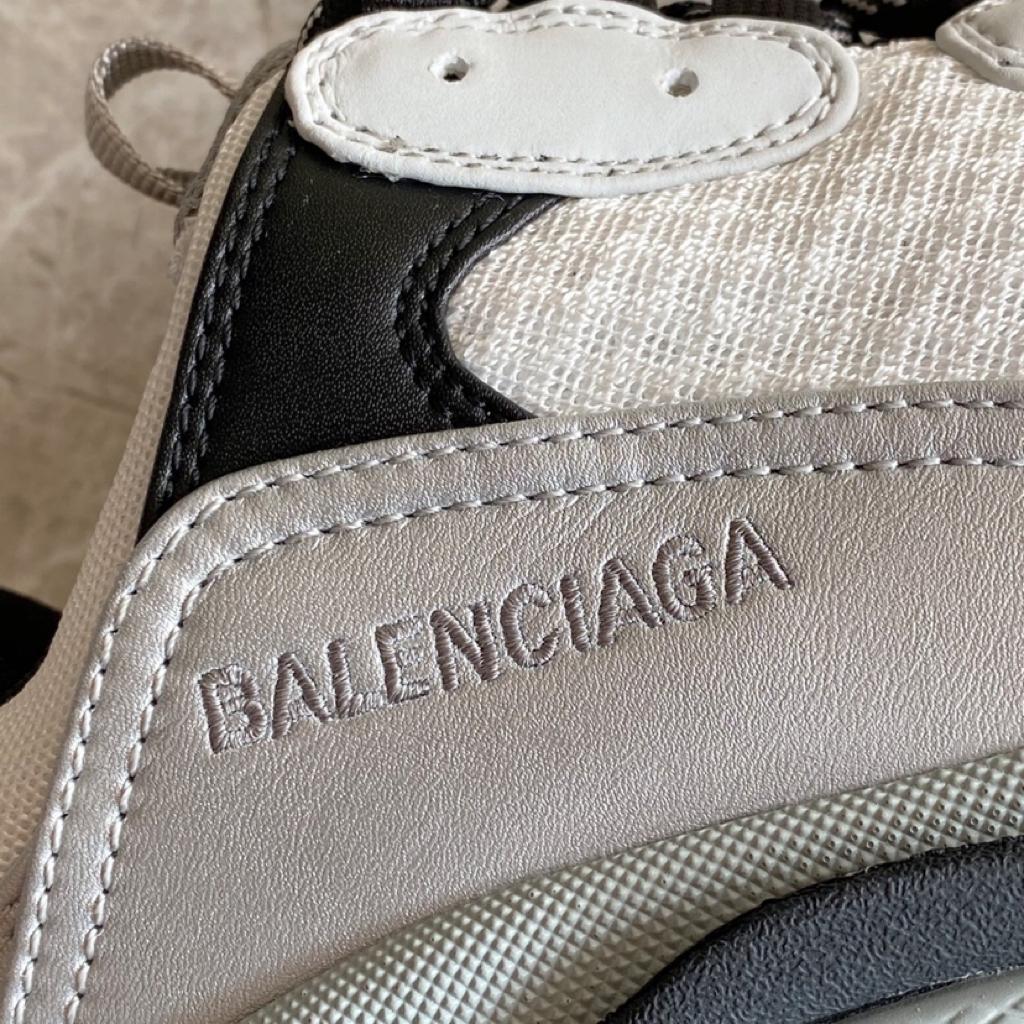 Balenciaga Triple S Grey Metallic - vstockx
