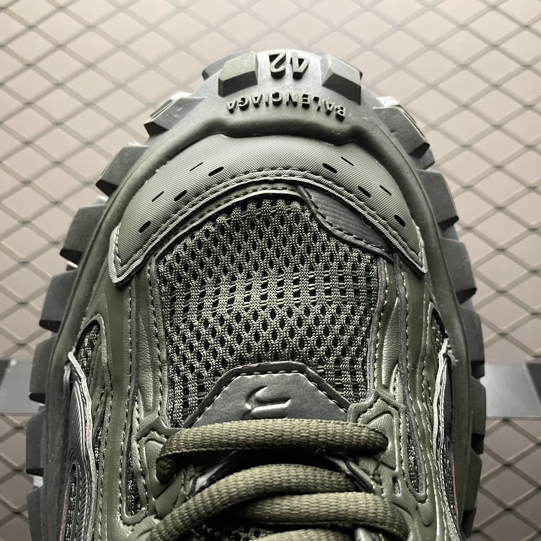 Balenciaga Defender Green - vstockx