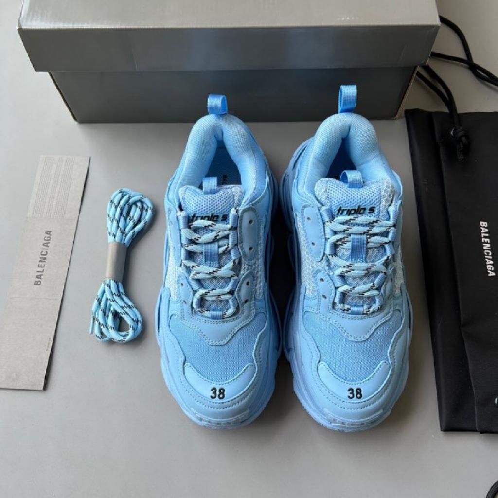 Balenciaga Triple S Light Blue (W) - vstockx