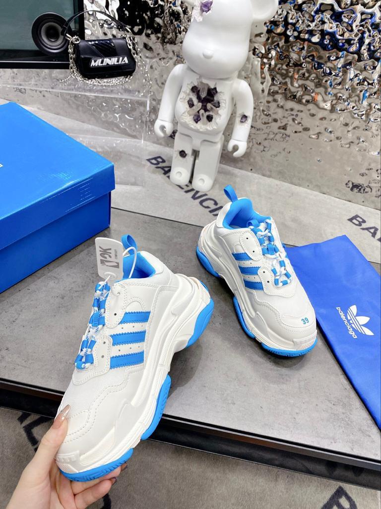 Balenciaga x adidas Triple S White Blue - vstockx