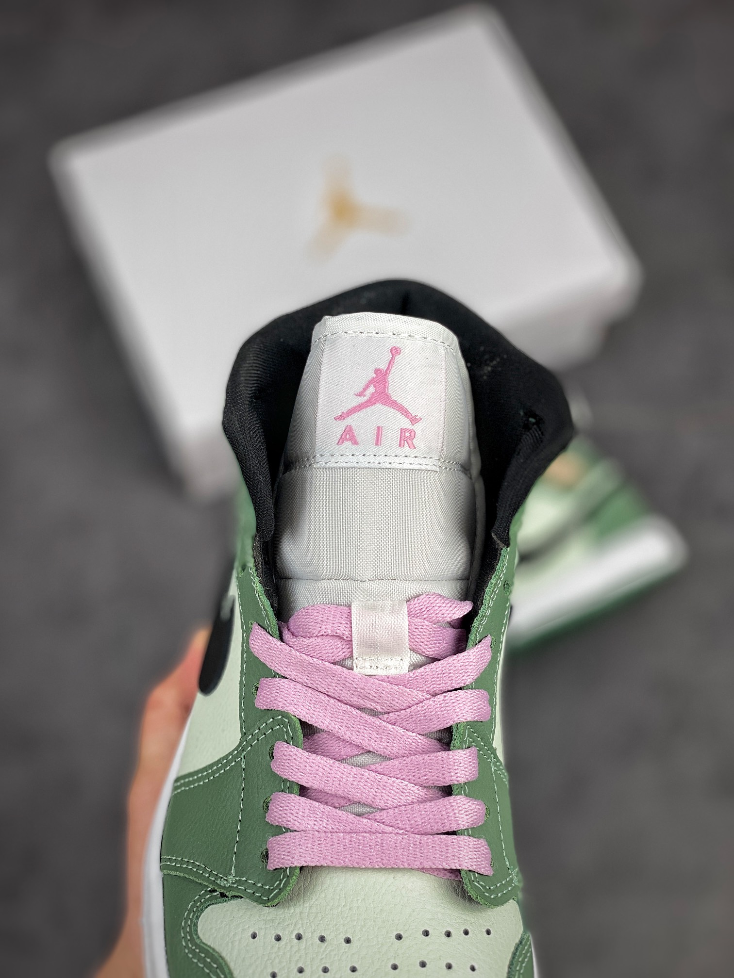 Jordan 1 Mid Dutch Green (W) - vstockx