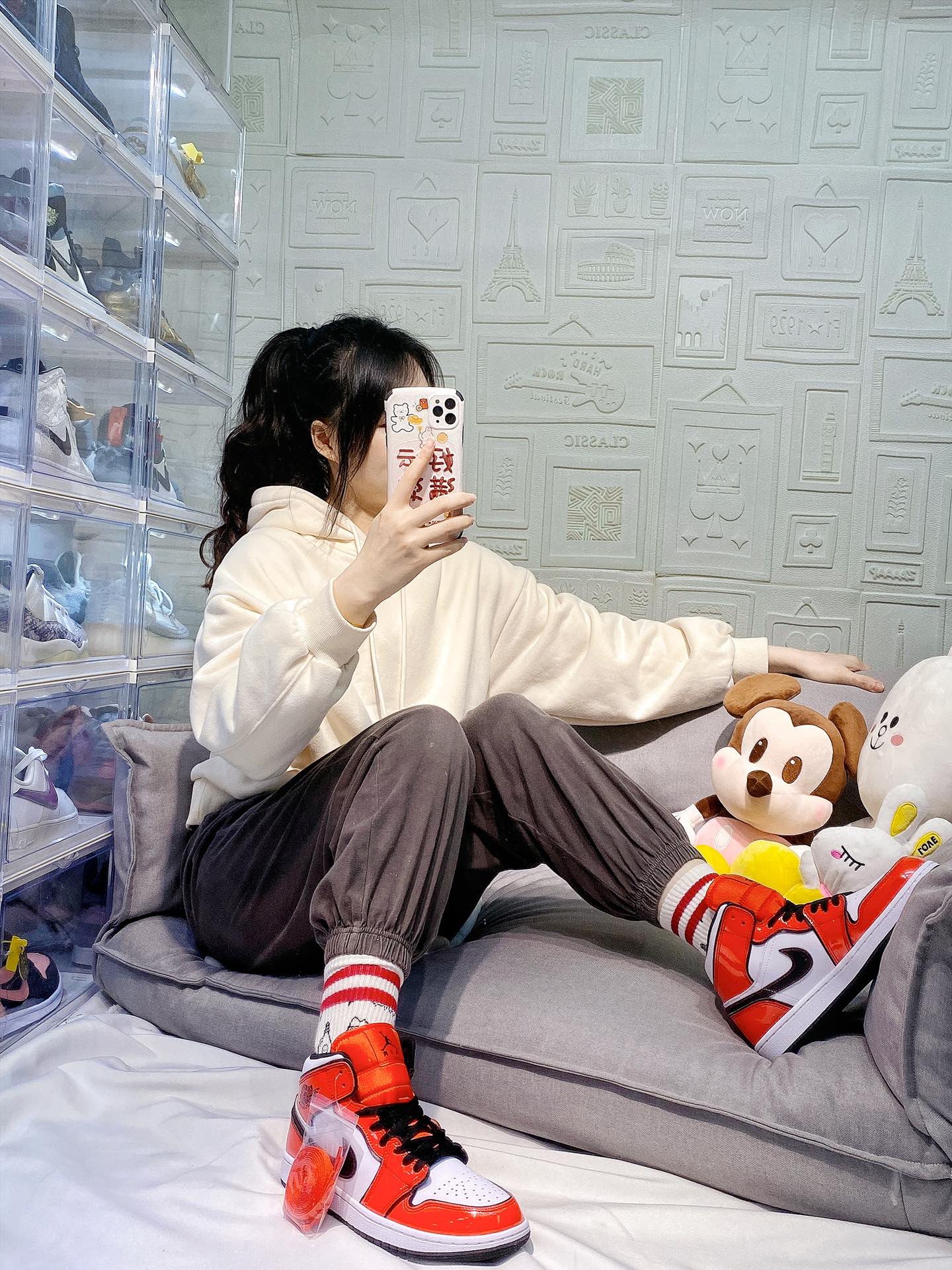 Jordan 1 Mid SE Turf Orange - vstockx