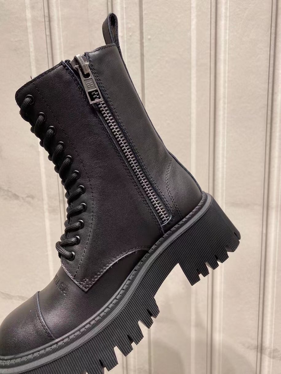 Balenciaga boot women 6 - vstockx