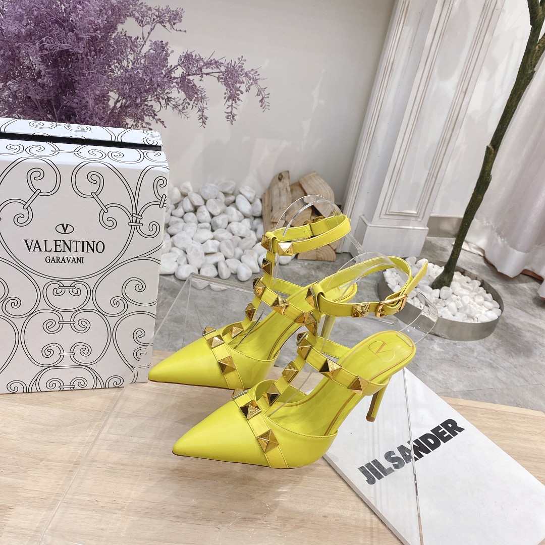 VALENTINO GARAVANI ROMAN STUD WOMEN 12 - vstockx