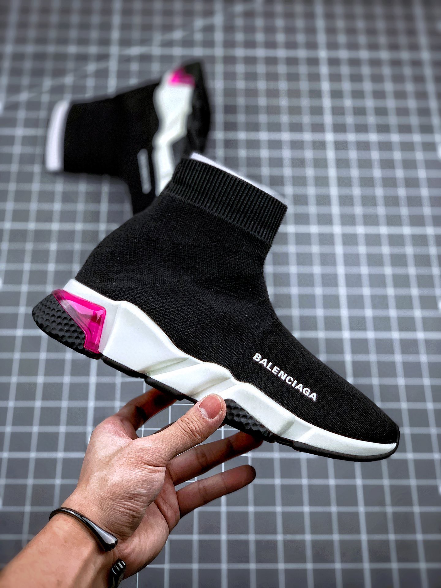 Balenciaga Speed Trainer Clearsole Pink (W) - vstockx