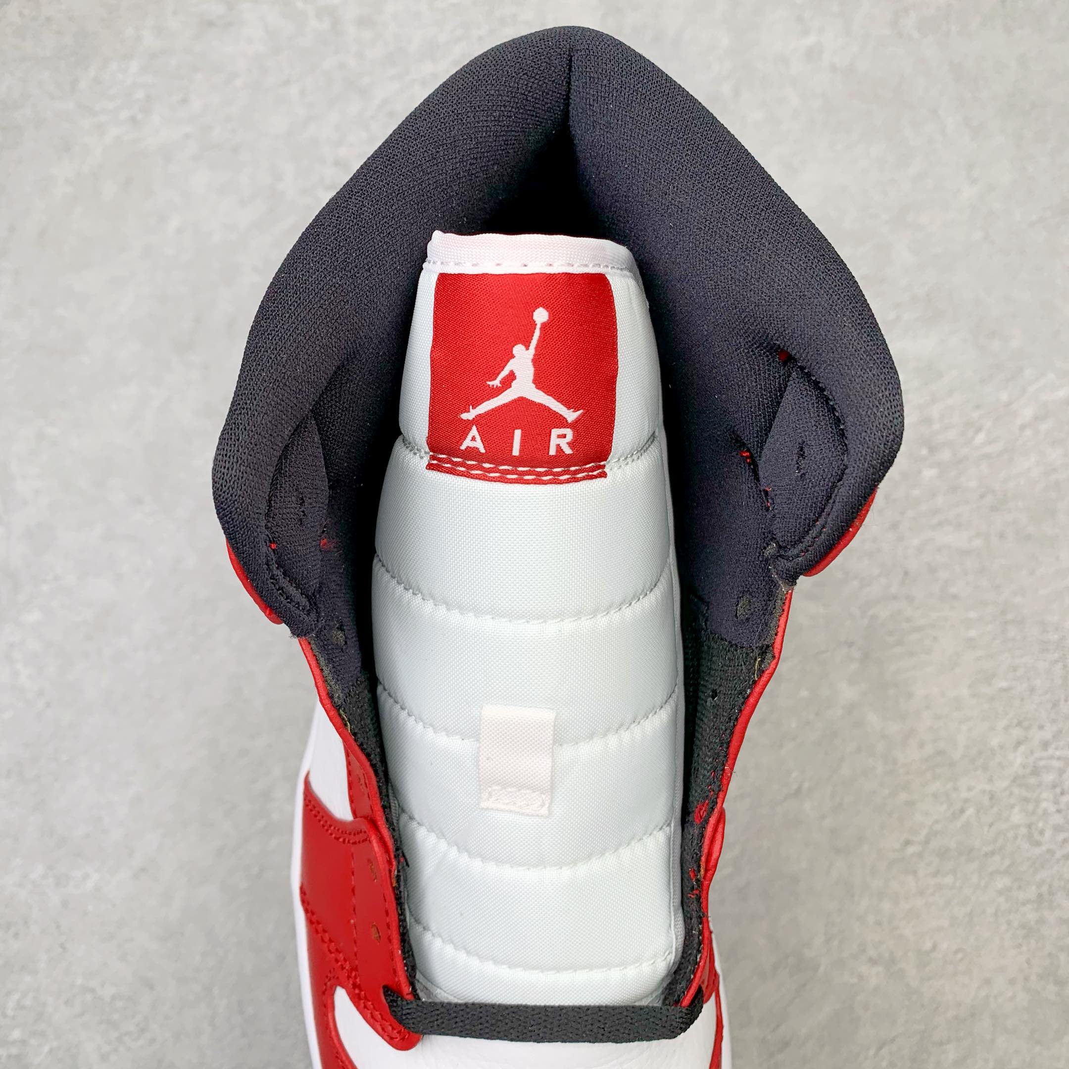 Jordan 1 Mid Chicago (2020) - vstockx