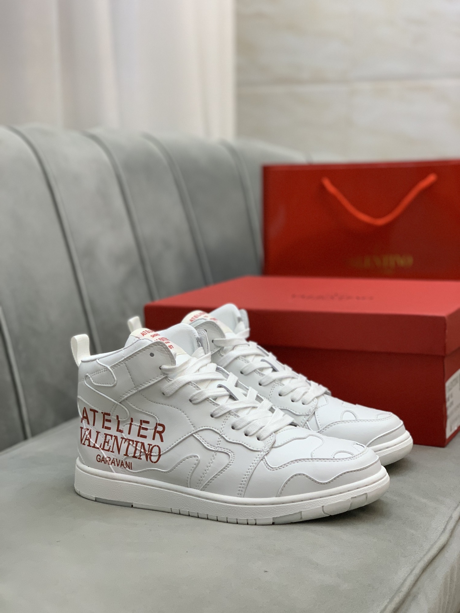 Valentino Garavani Atelier Shoes 07 Camouflage Edition Sneaker in Calfskin 2 - vstockx