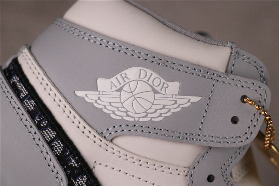 Jordan 1 Retro High Dior - vstockx