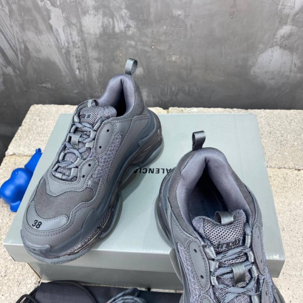 Balenciaga Triple S Clear Sole Deep Blue - vstockx