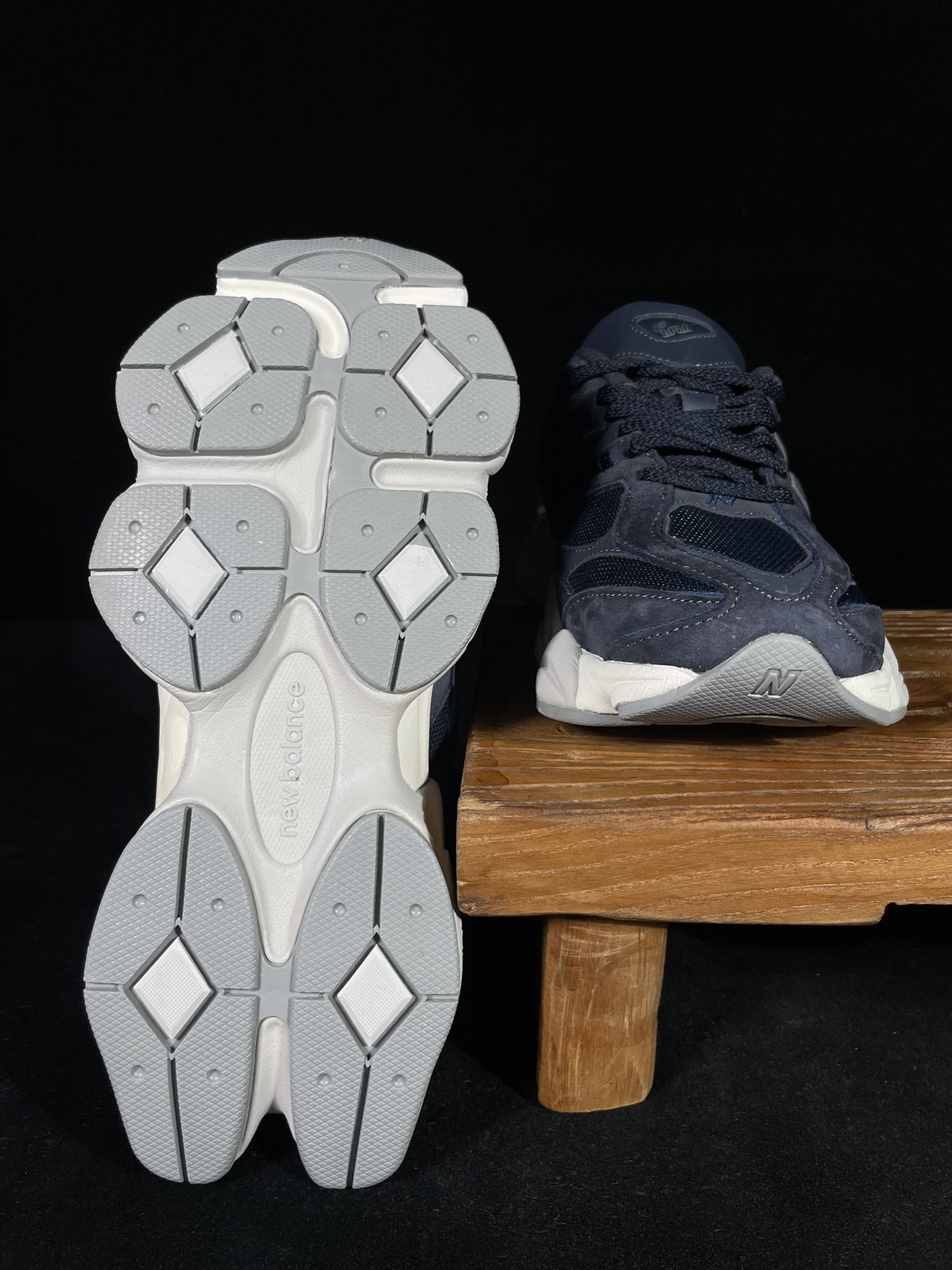 New Balance 9060 Eclipse - vstockx