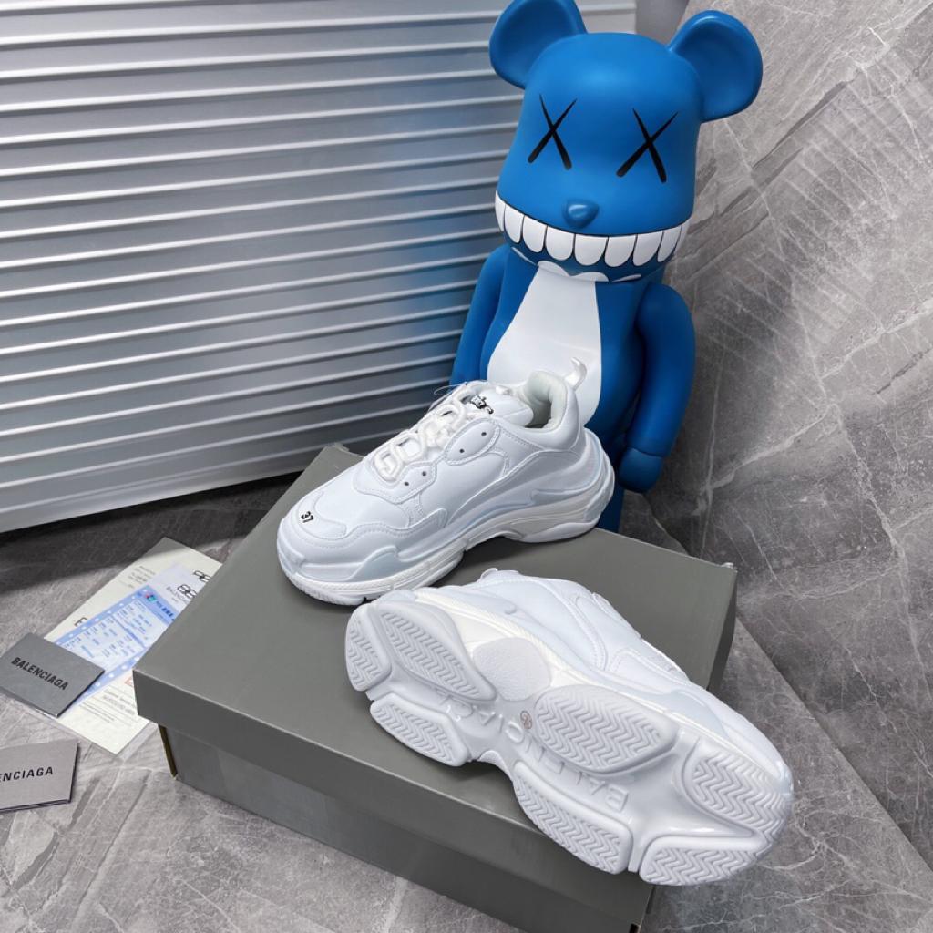 Balenciaga Triple S Triple White - vstockx