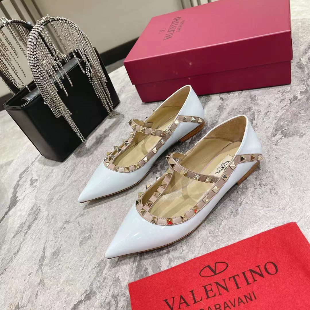 VALENTINO GARAVANI Roman Stud WOMEN 15 - vstockx