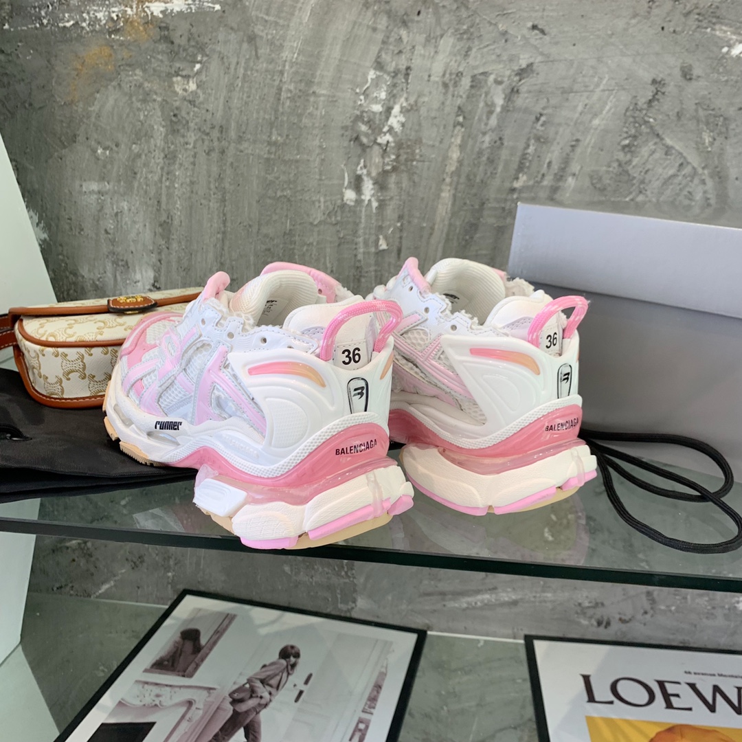 Balenciaga Runner sneaker 7 - vstockx