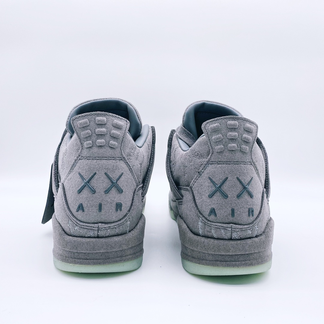 Jordan 4 Retro Kaws - vstockx