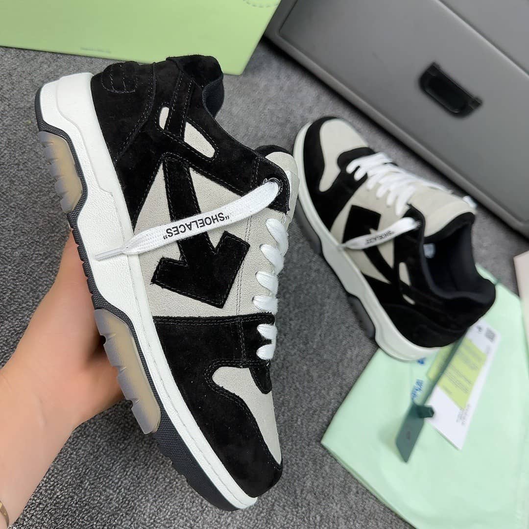 OFF-WHITE Out Of Office OOO Low Tops White Black White - vstockx