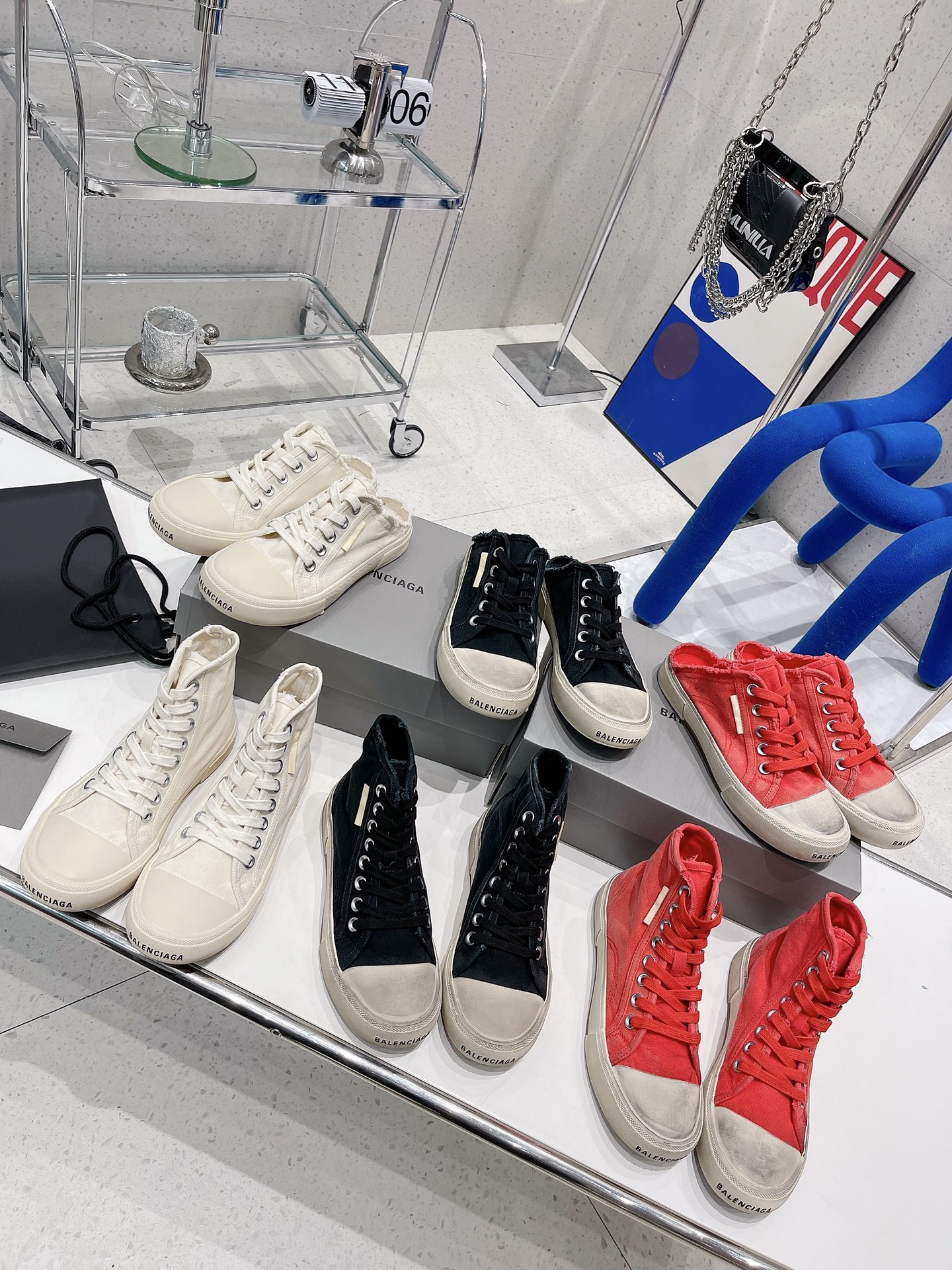 Balenciaga Paris Sneaker 3 - vstockx