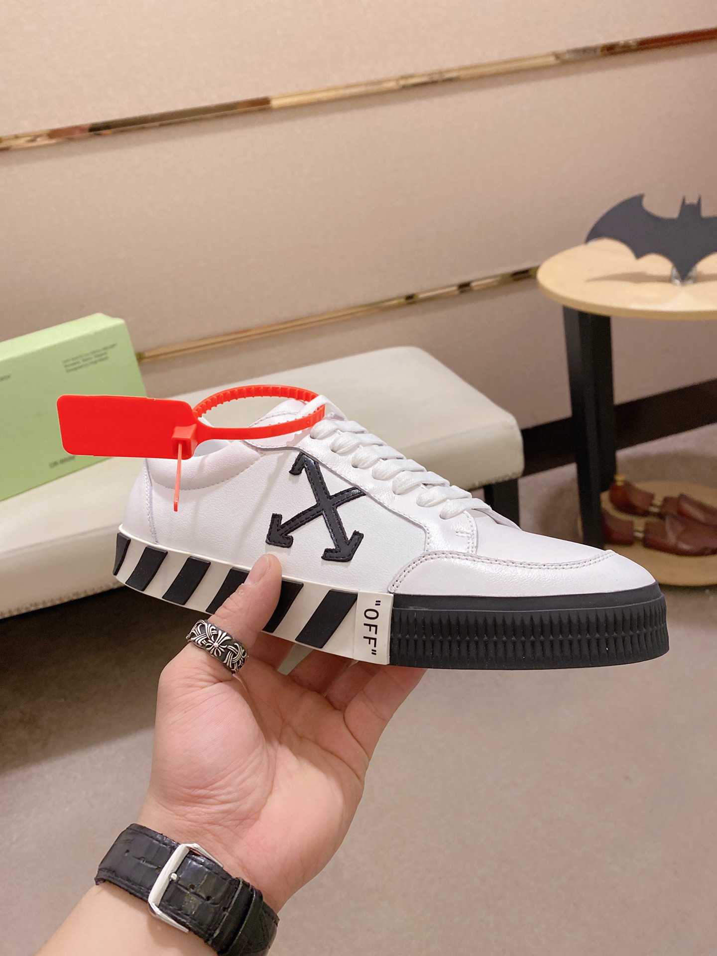 Off-White Low Vulc White Black AW20 - vstockx