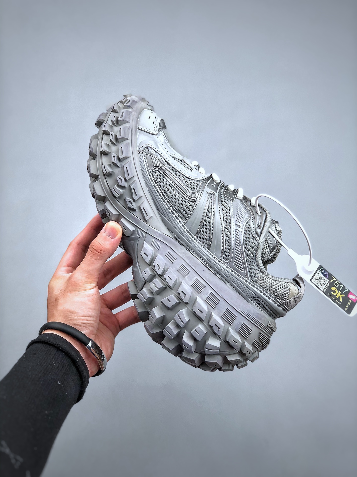 Balenciaga Defender Grey - vstockx