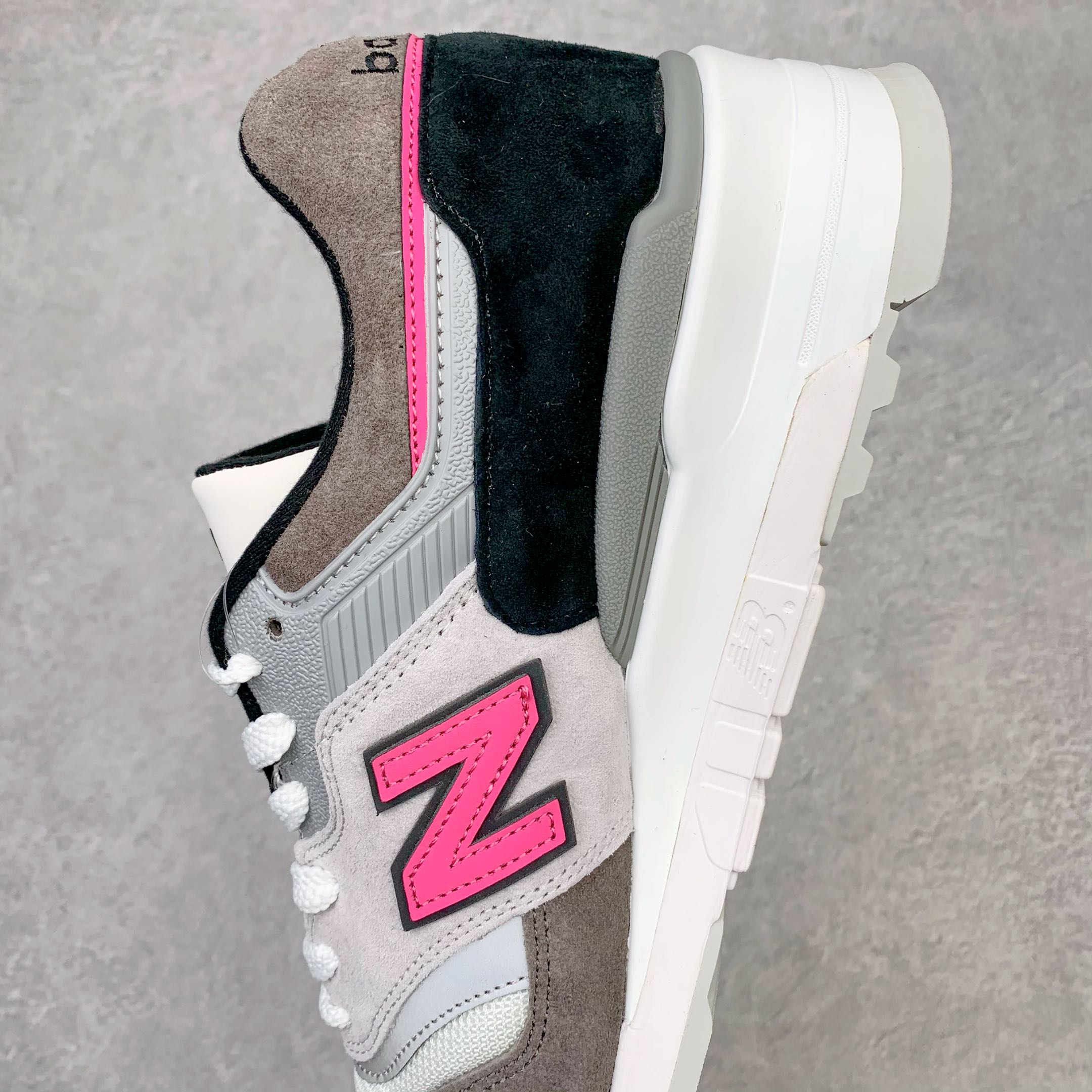 New Balance 997 Sneaker 3 - vstockx