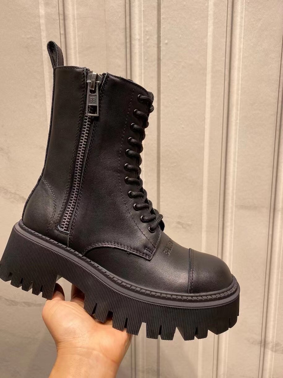 Balenciaga boot women 6 - vstockx