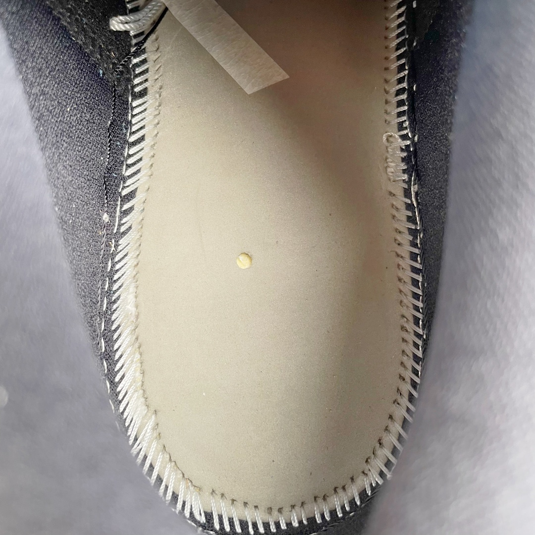 Jordan 1 Low SE Black Metallic Silver - vstockx