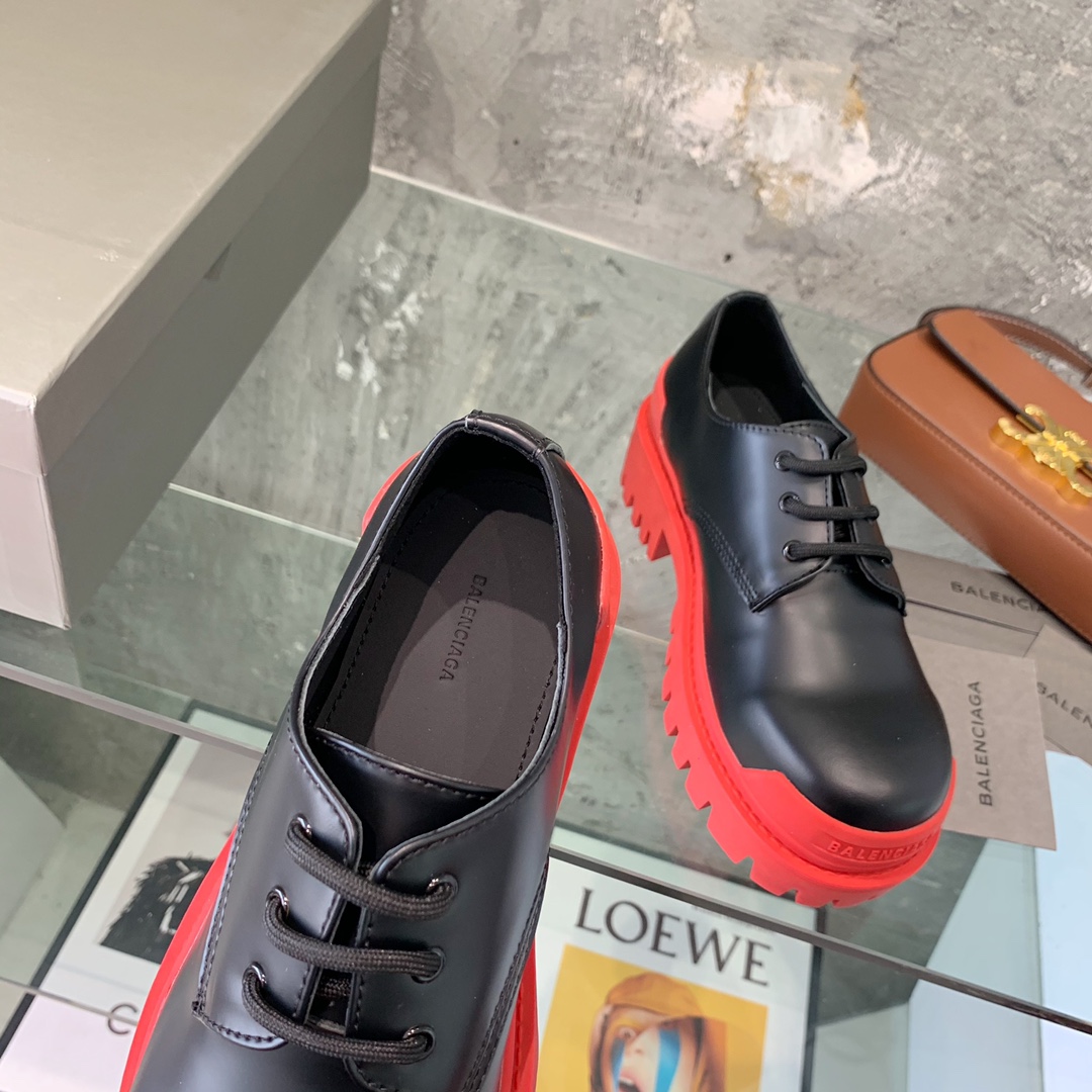 Balenciaga boot women 2 - vstockx