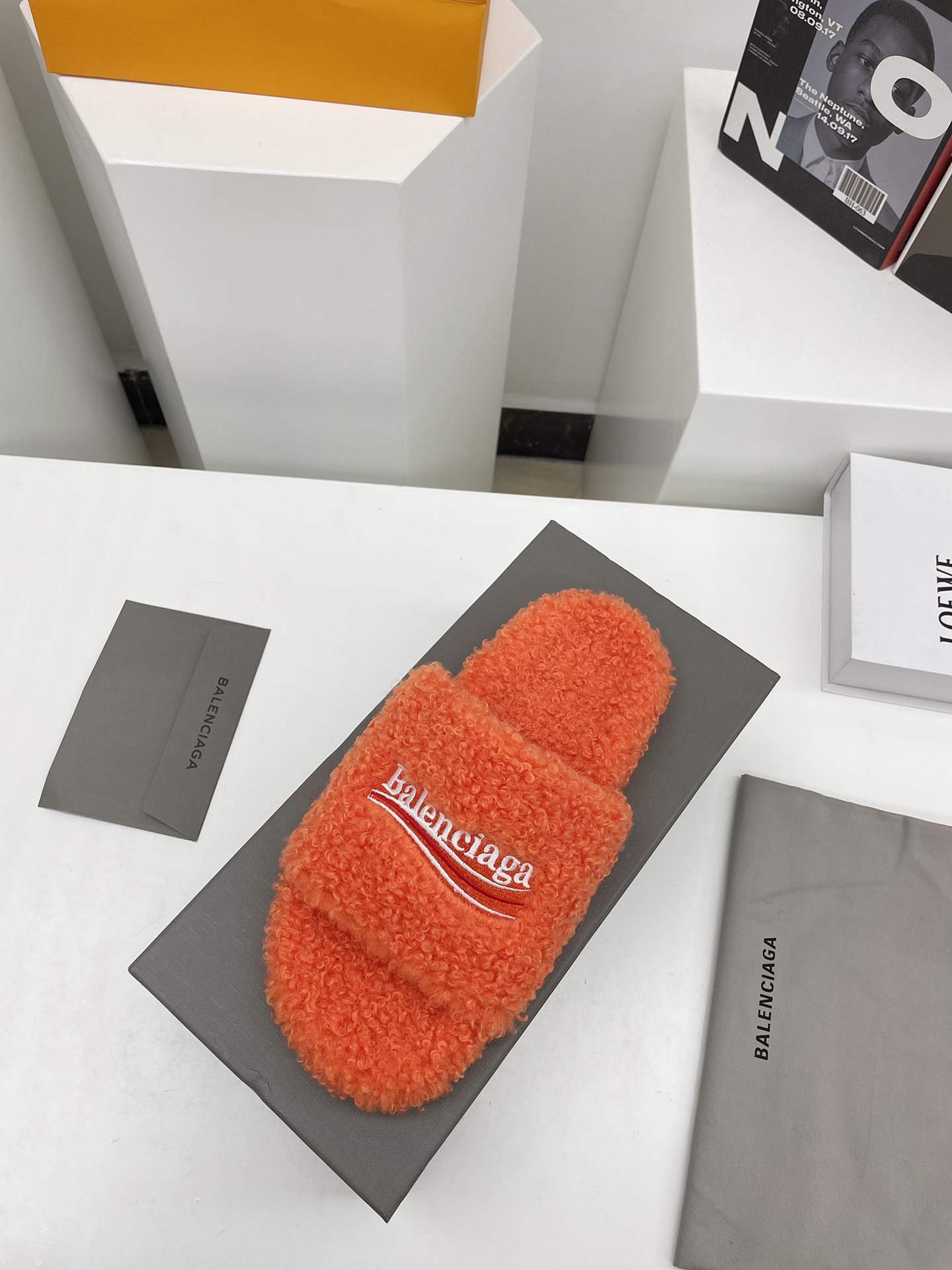 Balenciaga women 4 - vstockx