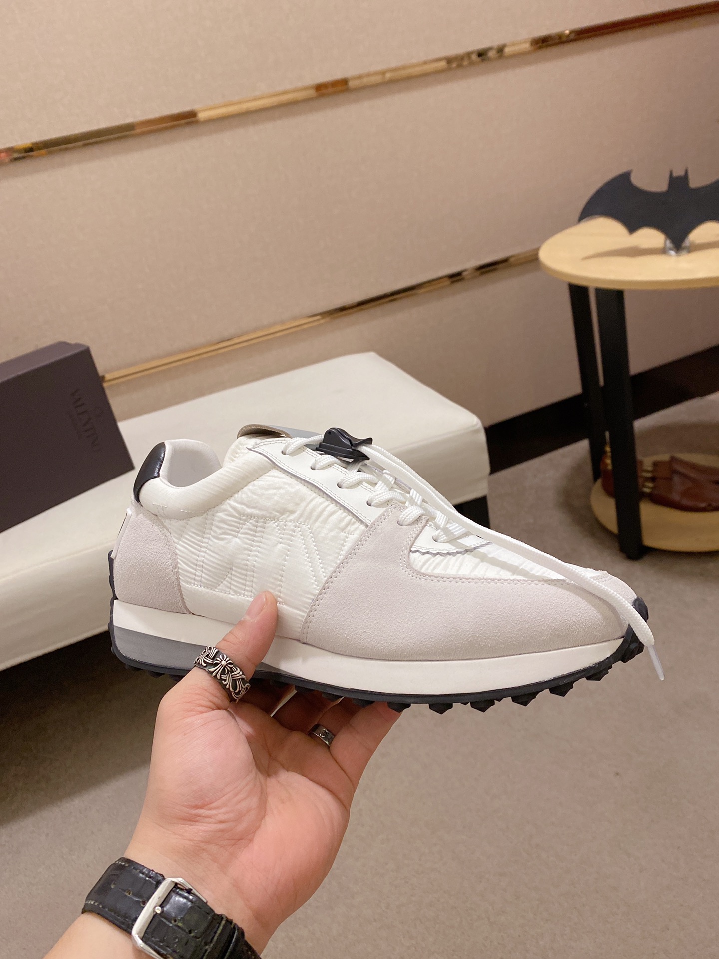 Valentino Garavani Low-top sneakers 11 - vstockx
