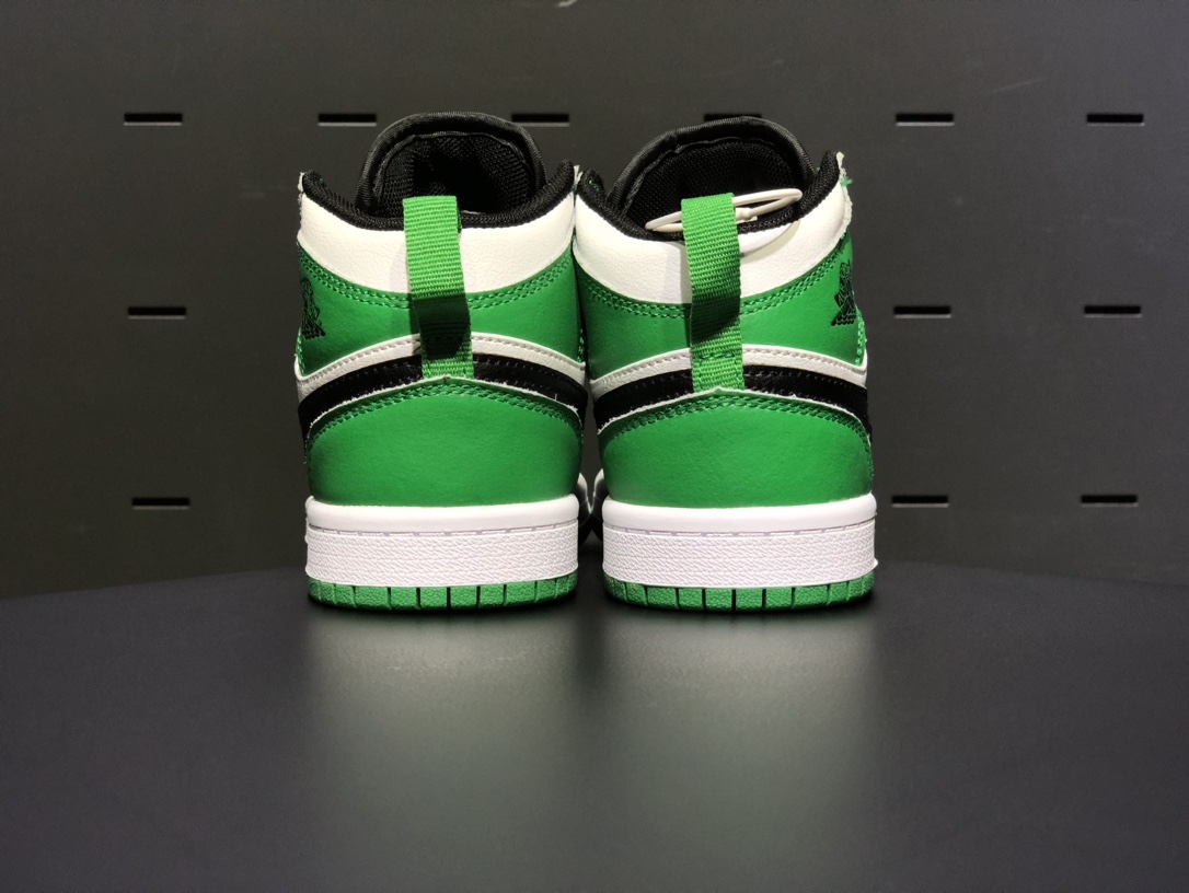 Kids jordan 1 high shoes 2 - vstockx