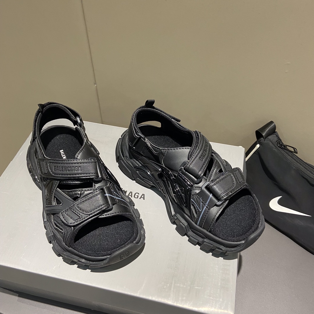 Balenciaga women 7 - vstockx