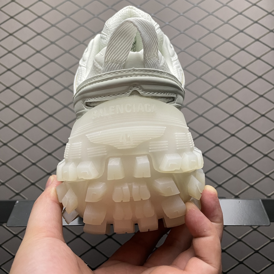 Balenciaga Defender White - vstockx