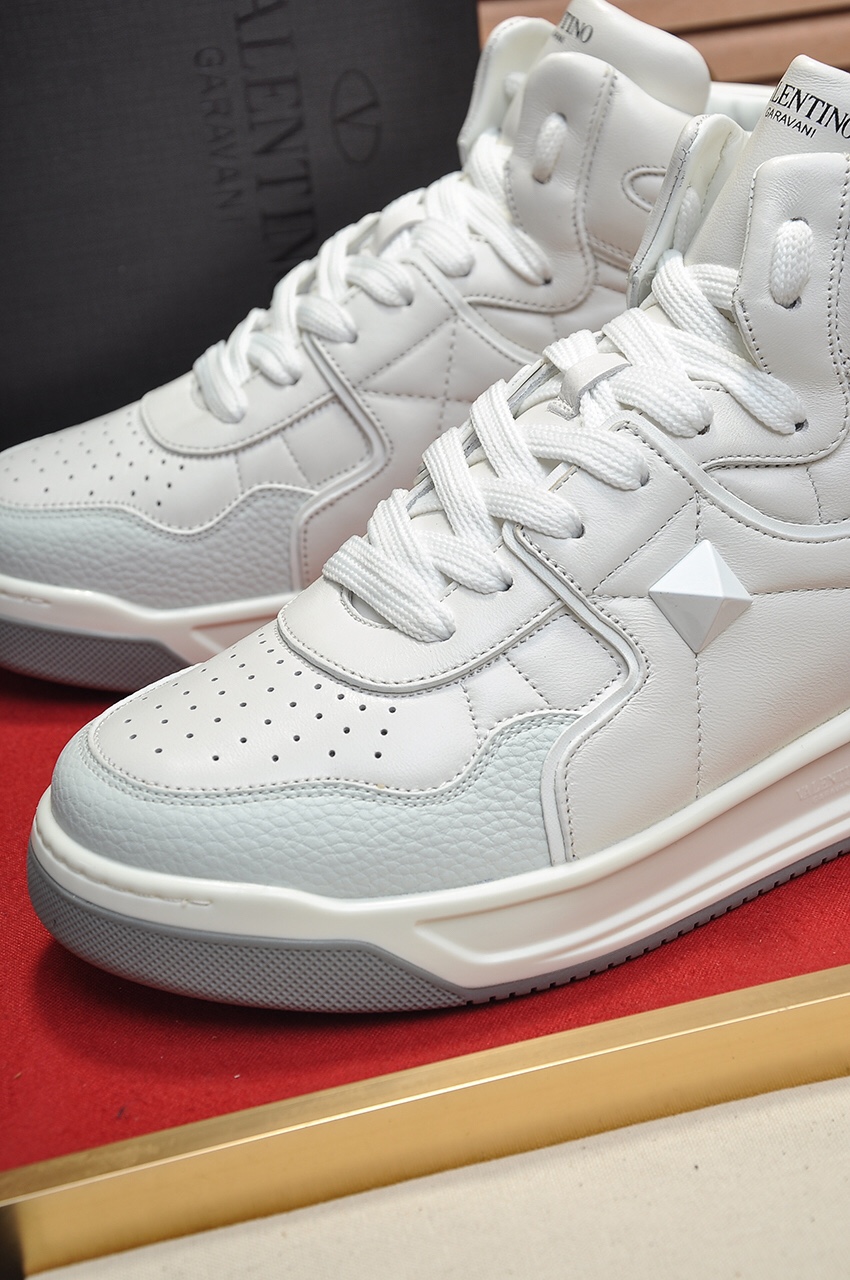 Valentino Garavani One Stud high-top sneakers 2 - vstockx