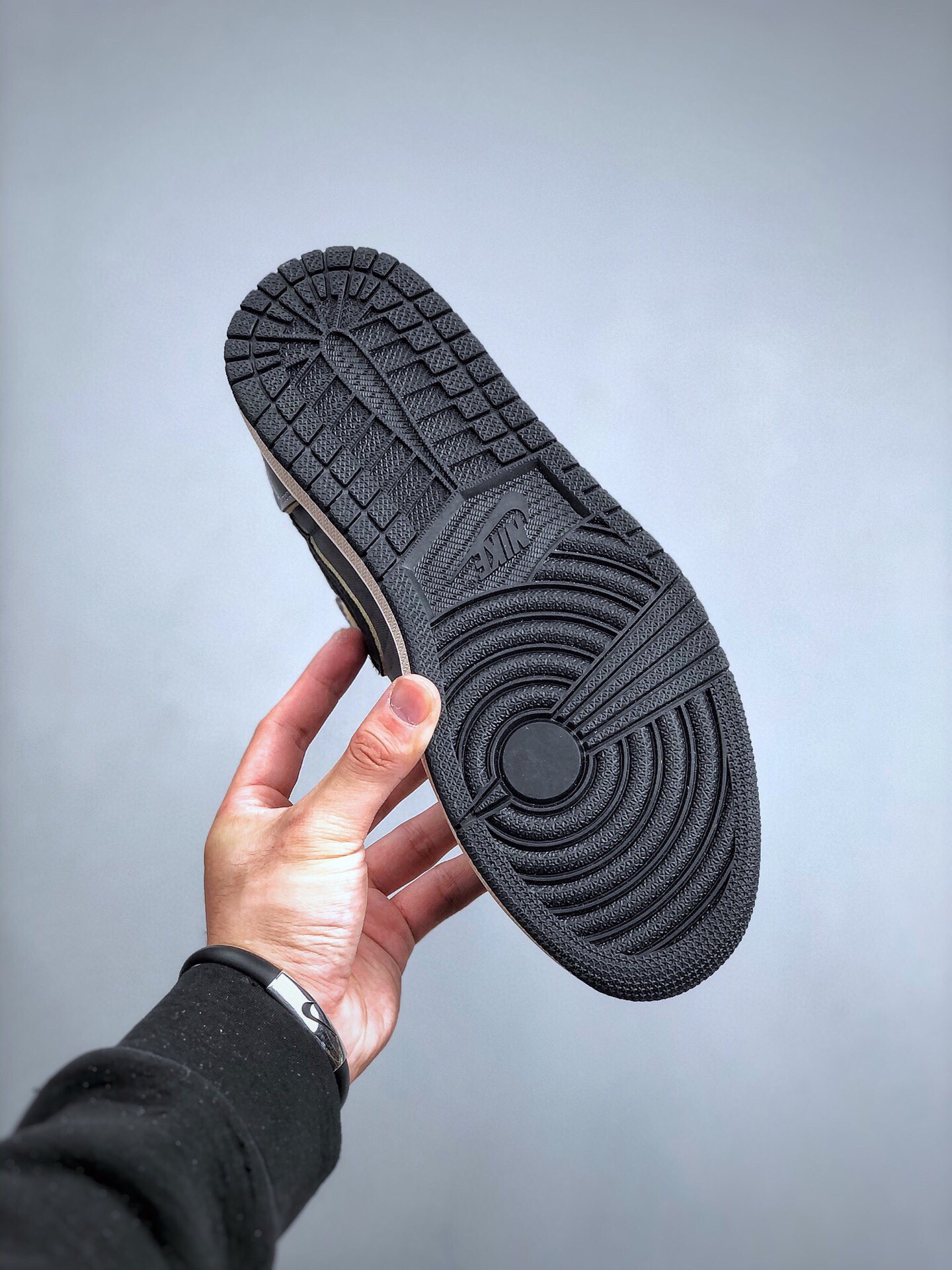 Jordan 1 Low OG EX Black Smoke Grey - vstockx