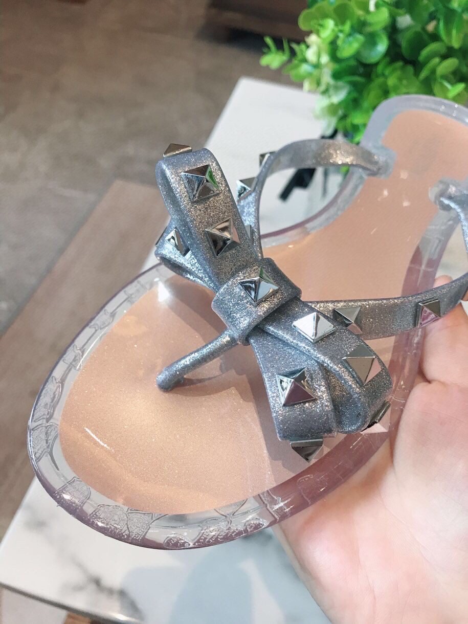 VALENTINO GARAVANI Rockstud WOMEN 35 - vstockx