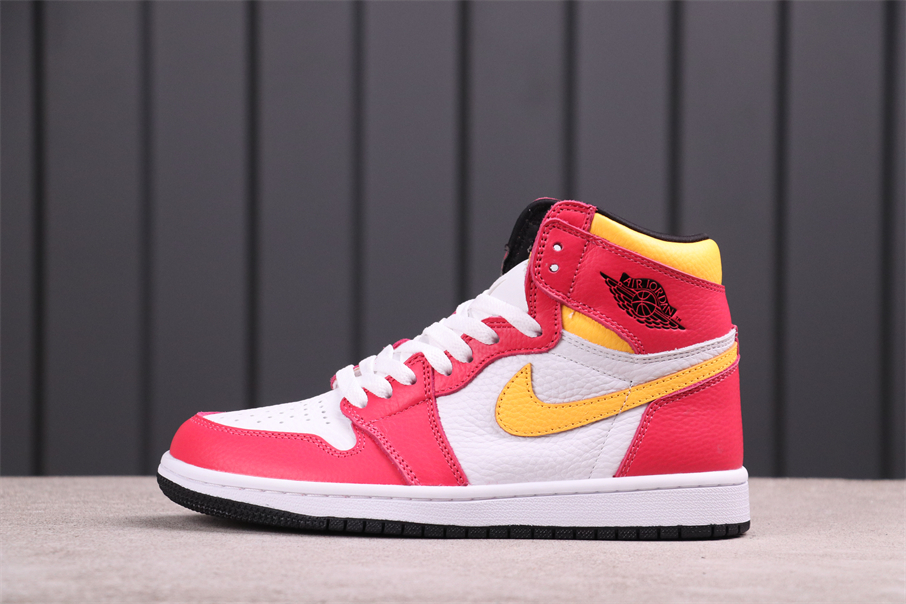 Jordan 1 Retro High OG Light Fusion Red - vstockx