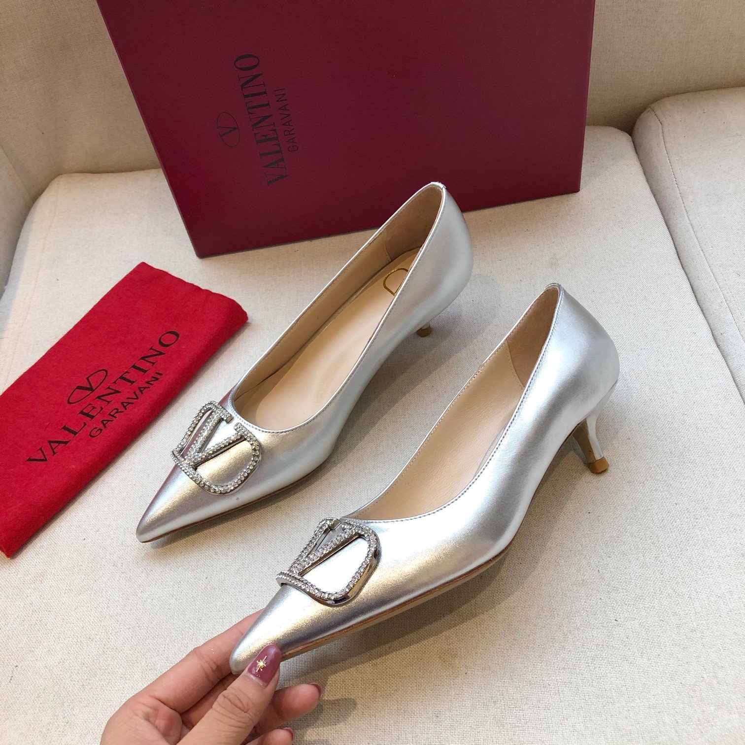 VALENTINO GARAVANI Roman Stud BOOT WOMEN 32 - vstockx