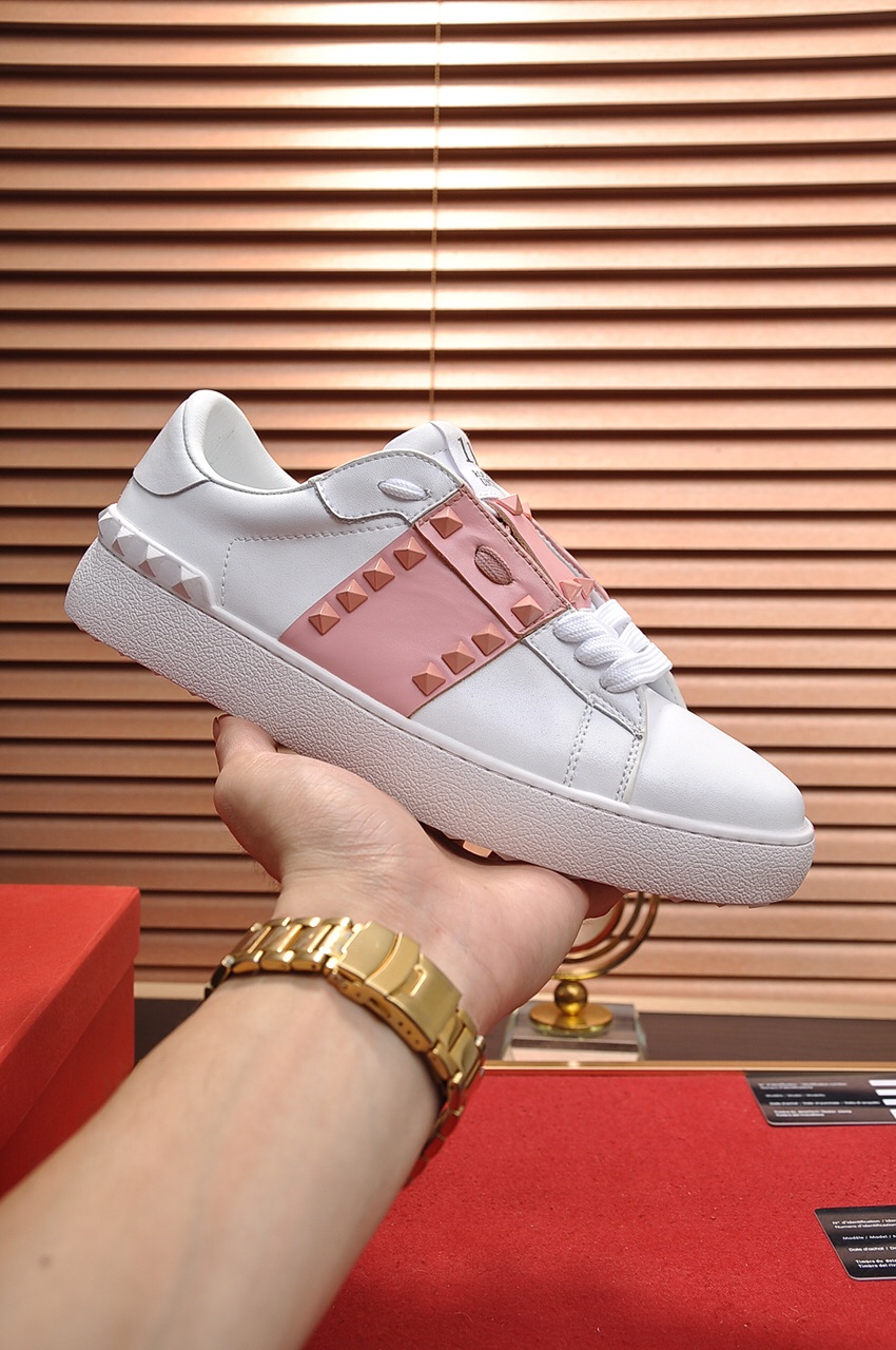 Valentino Garavani Rockstud Untitled calfskin sneaker 5 - vstockx