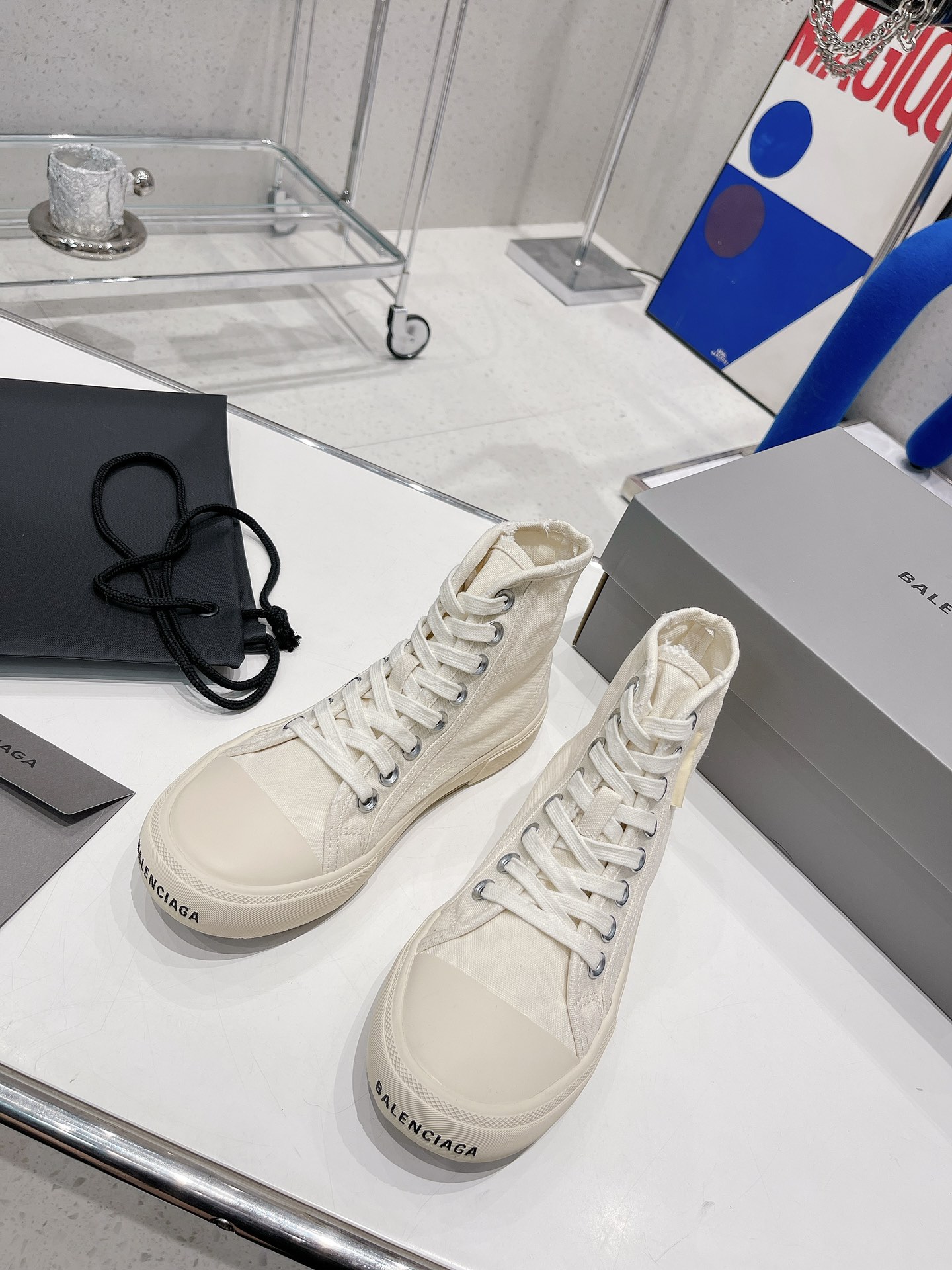 Balenciaga Paris Sneaker 3 - vstockx