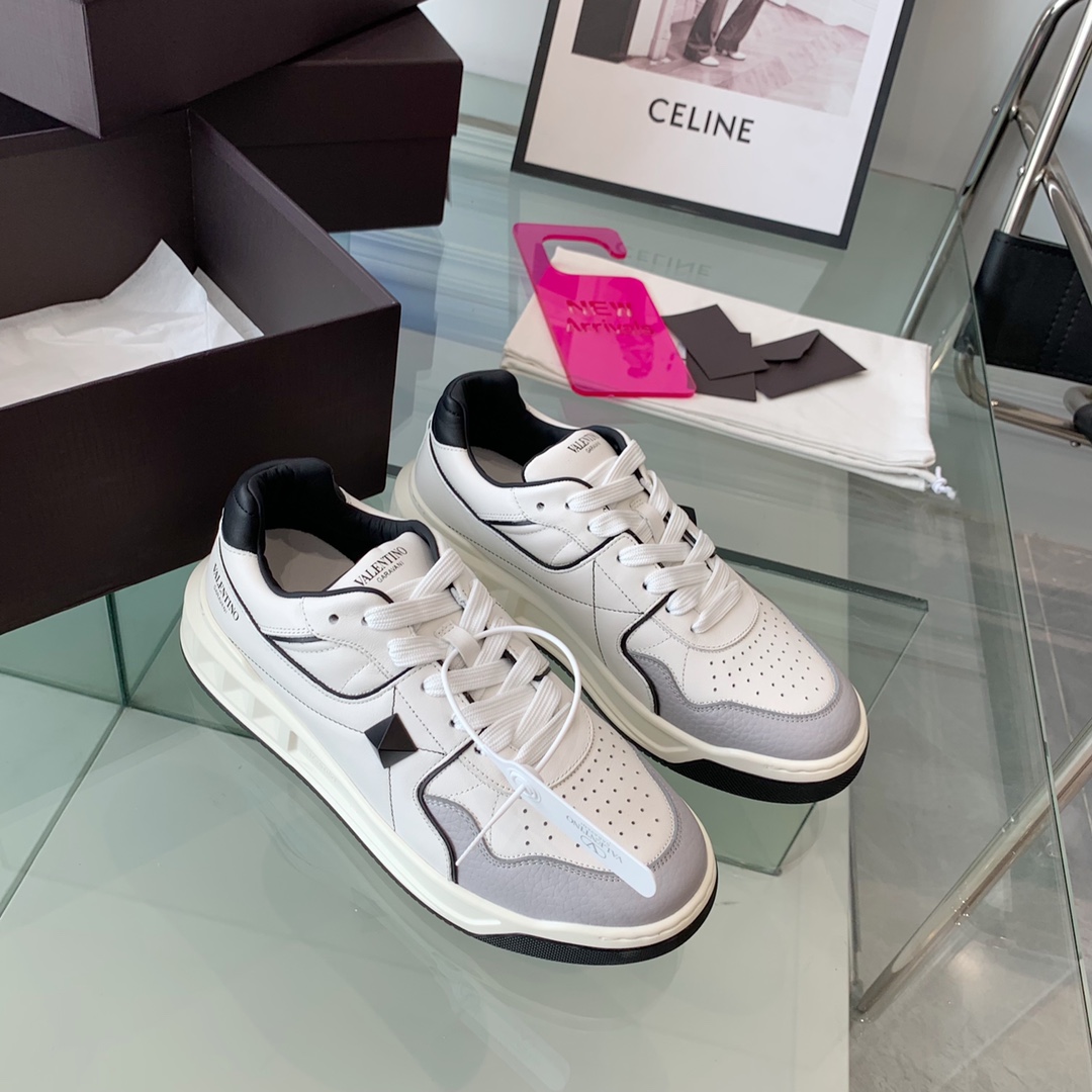 VALENTINO GARAVANI ONE STUD SNEAKER 5 - vstockx