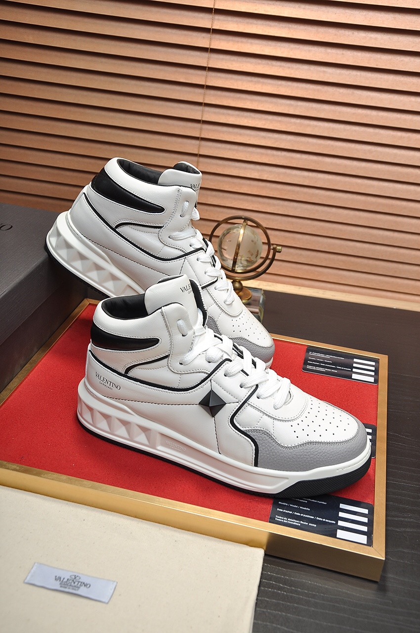Valentino Garavani One Stud high-top sneakers 3 - vstockx