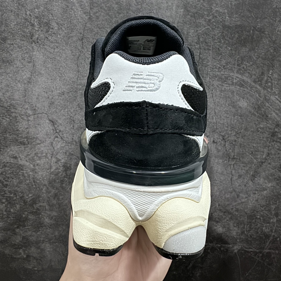 New Balance 9060 Black White - vstockx