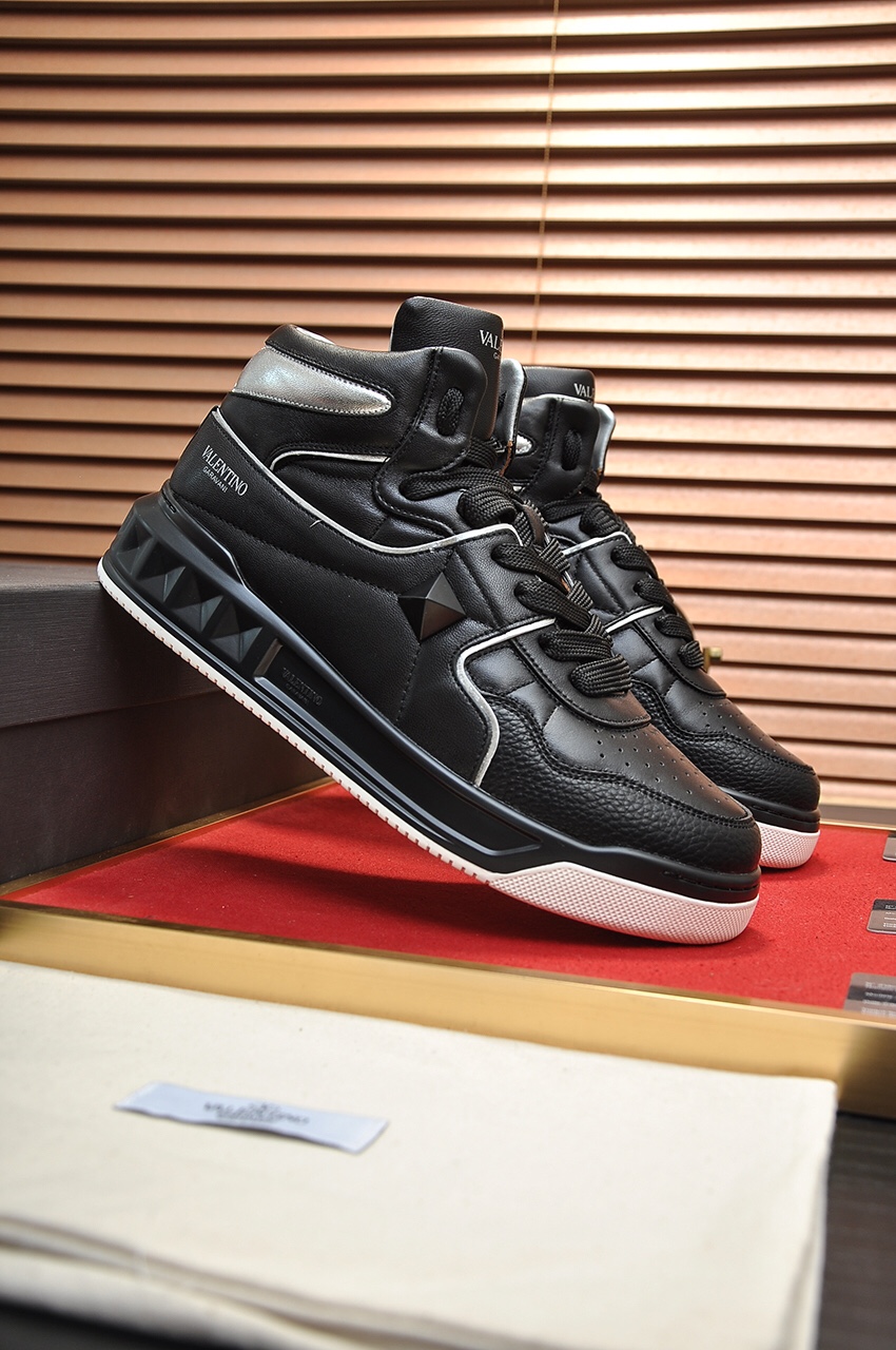 Valentino Garavani One Stud high-top sneakers 1 - vstockx