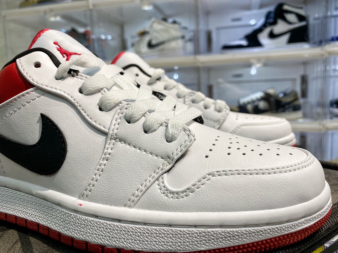 Jordan 1 Low White University Red Black - vstockx