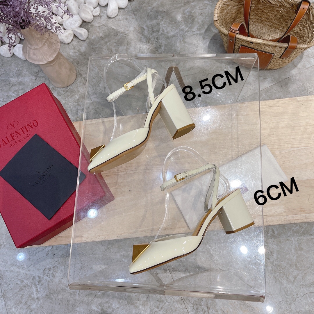 VALENTINO GARAVANI Roman Stud WOMEN 17 - vstockx