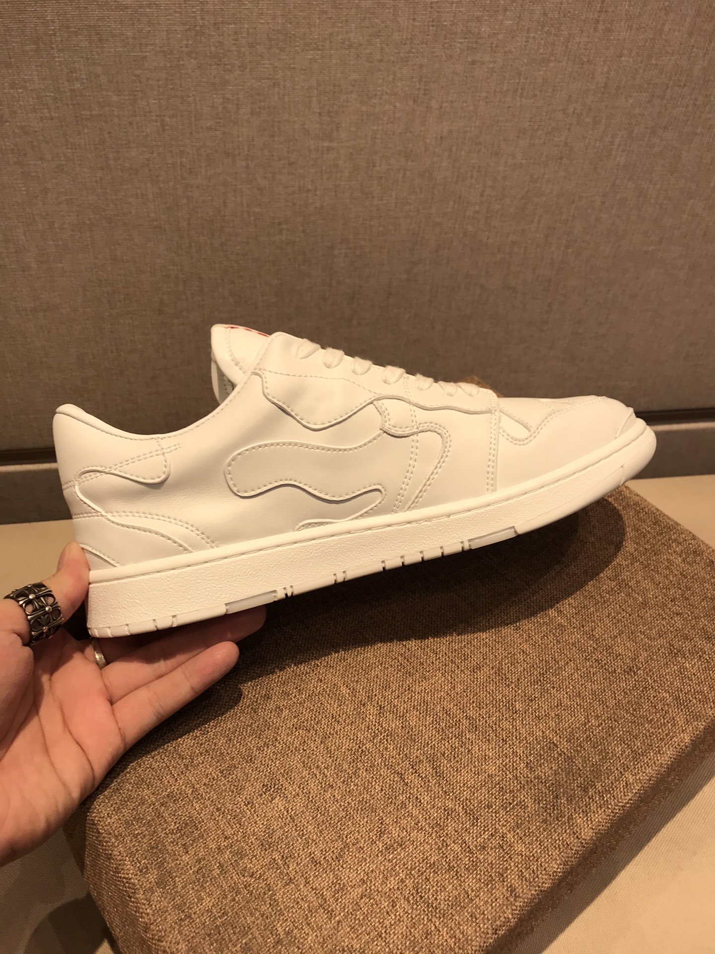 Valentino Garavani Atelier Shoes 07 Camouflage Edition Sneaker in Calfskin 4 - vstockx