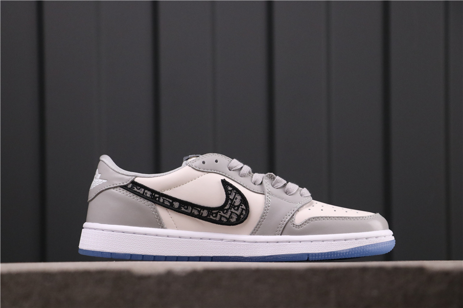 Jordan 1 Retro Low Dior - vstockx