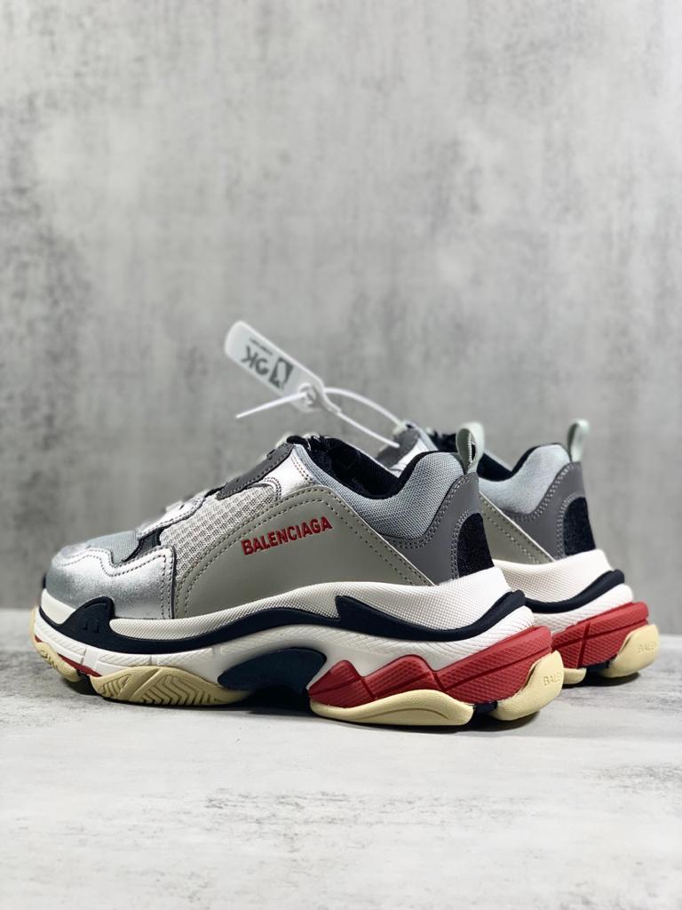 Balenciaga Triple S Silver Red (2018) - vstockx