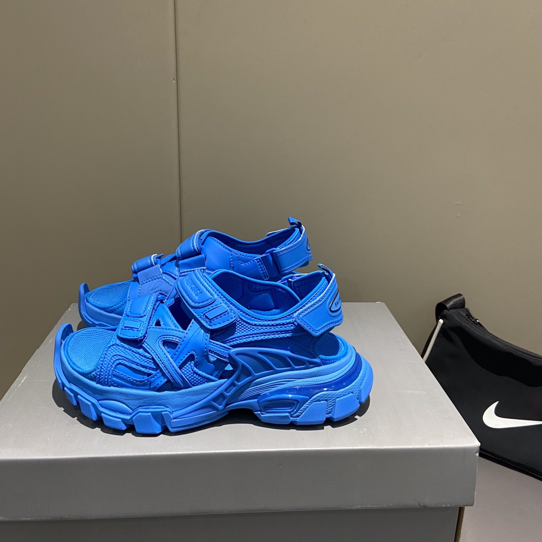 Balenciaga women 7 - vstockx