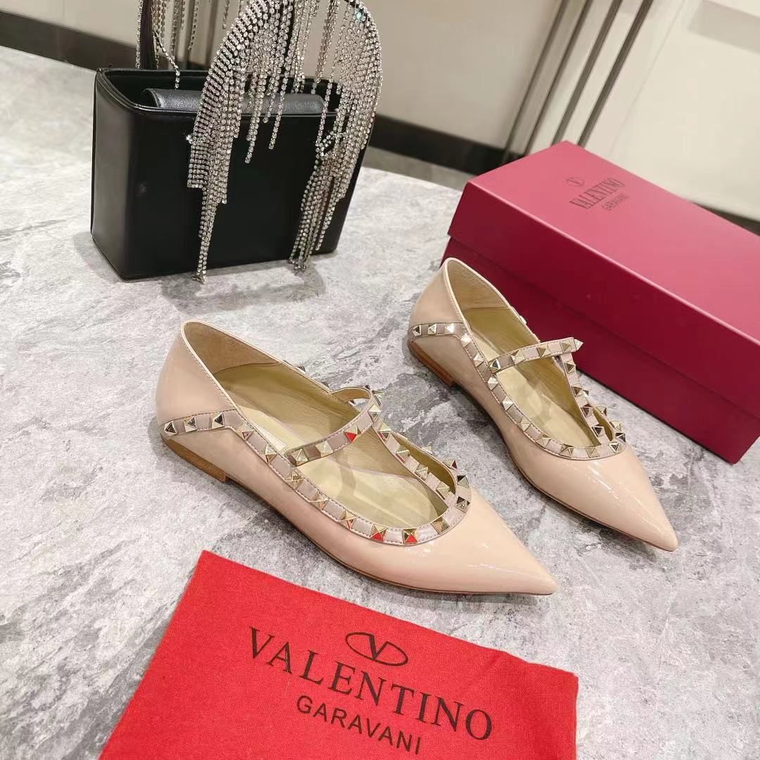 VALENTINO GARAVANI Roman Stud WOMEN 15 - vstockx