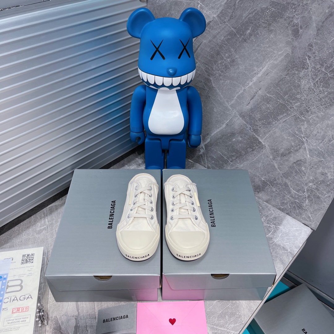 Balenciaga Paris Sneaker 2 - vstockx